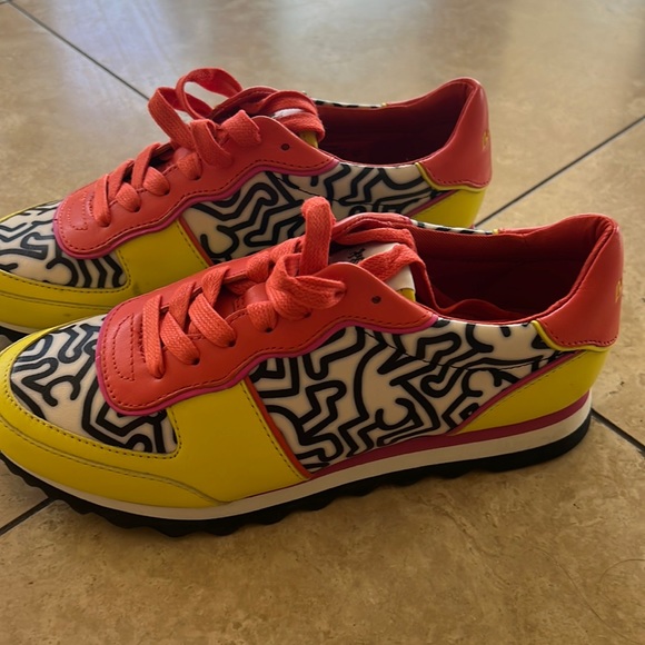 Coach x Keith Haring Special Edition sneakers ❤️🥰👏🤗 - Picture 2 of 8